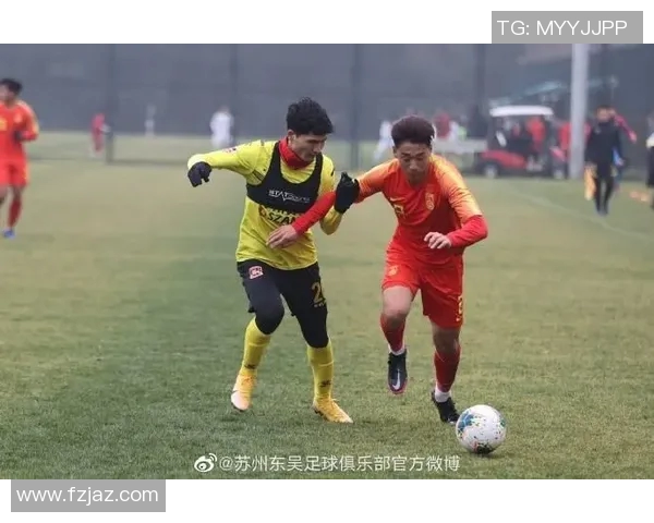 中国与巴西足球友谊赛激战成平局双方实力相当展现精彩对决 中国与巴西足球友谊赛激战成平局双方实力相当展现精彩对决